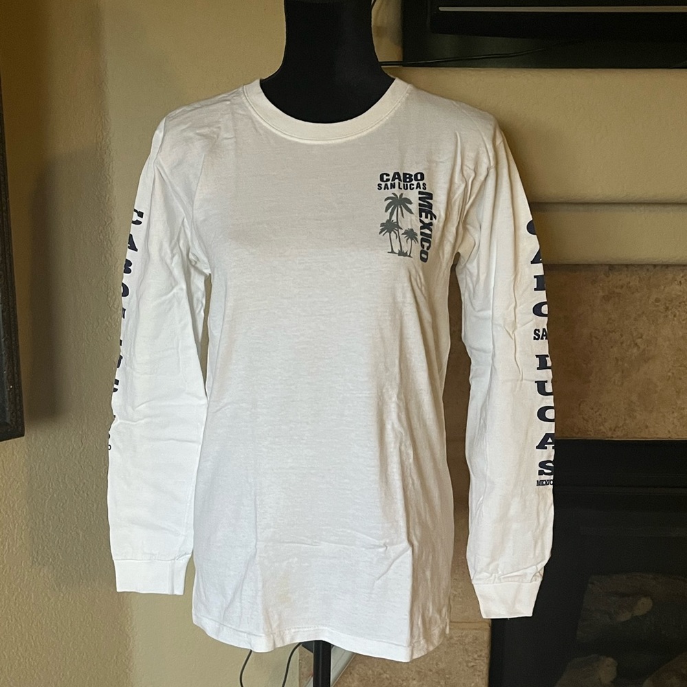 CABO SAN LUCAS Long Sleeve women’s tshirt!! Size S